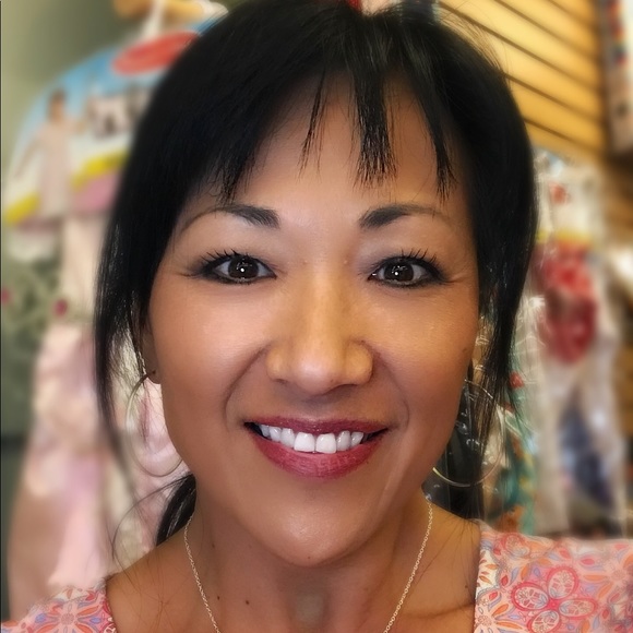 Meet your Posher, Allison - Picture 3 of 7